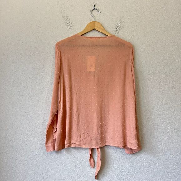 NWT ENTRO Ruffled Long Sleeve Tie Front V-Neck Blouse Top in Peach - Picture 6 of 9